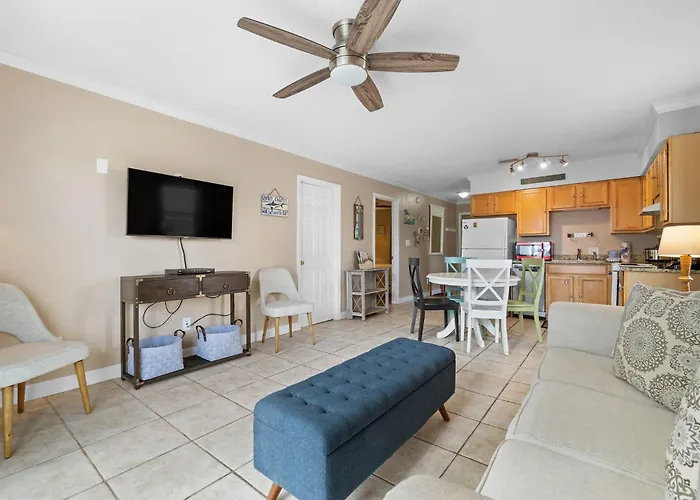Gentle Winds East A4 By Collection Apartment *